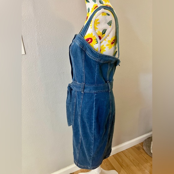 White House Black Market denim sundress - Picture 4 of 6